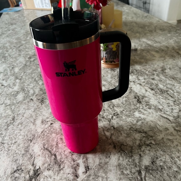 Brand new hot pink and black Stanley 40oz tumbler - Picture 2 of 2